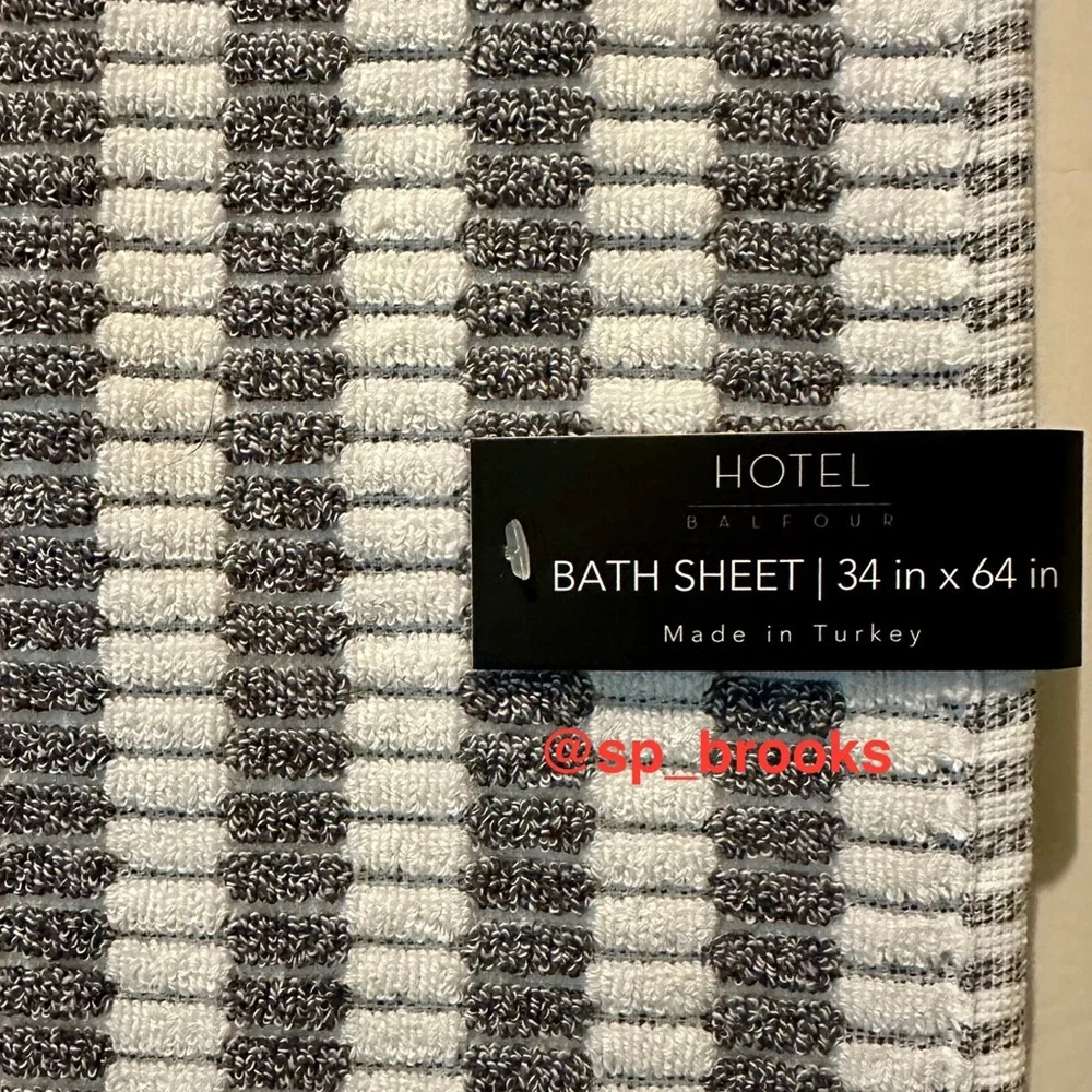 🎁1PC Hotel Balfour Bath Sheet - 34” x 64” - Textured Off White and Heather Gray